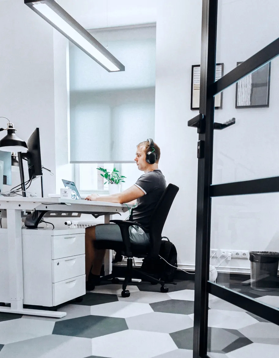 QA engineer working at the desk